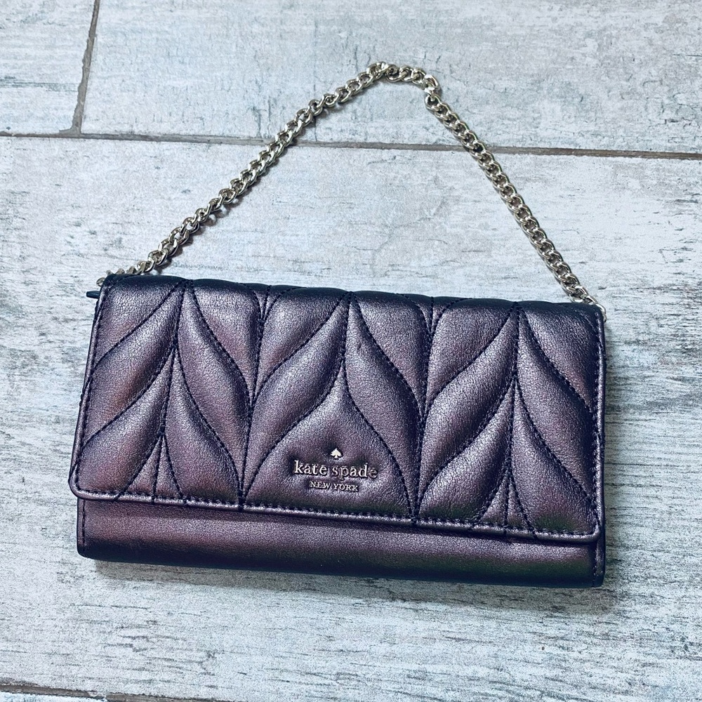 Lowest price! Kate Spade METALLIC chain clutch 🤩